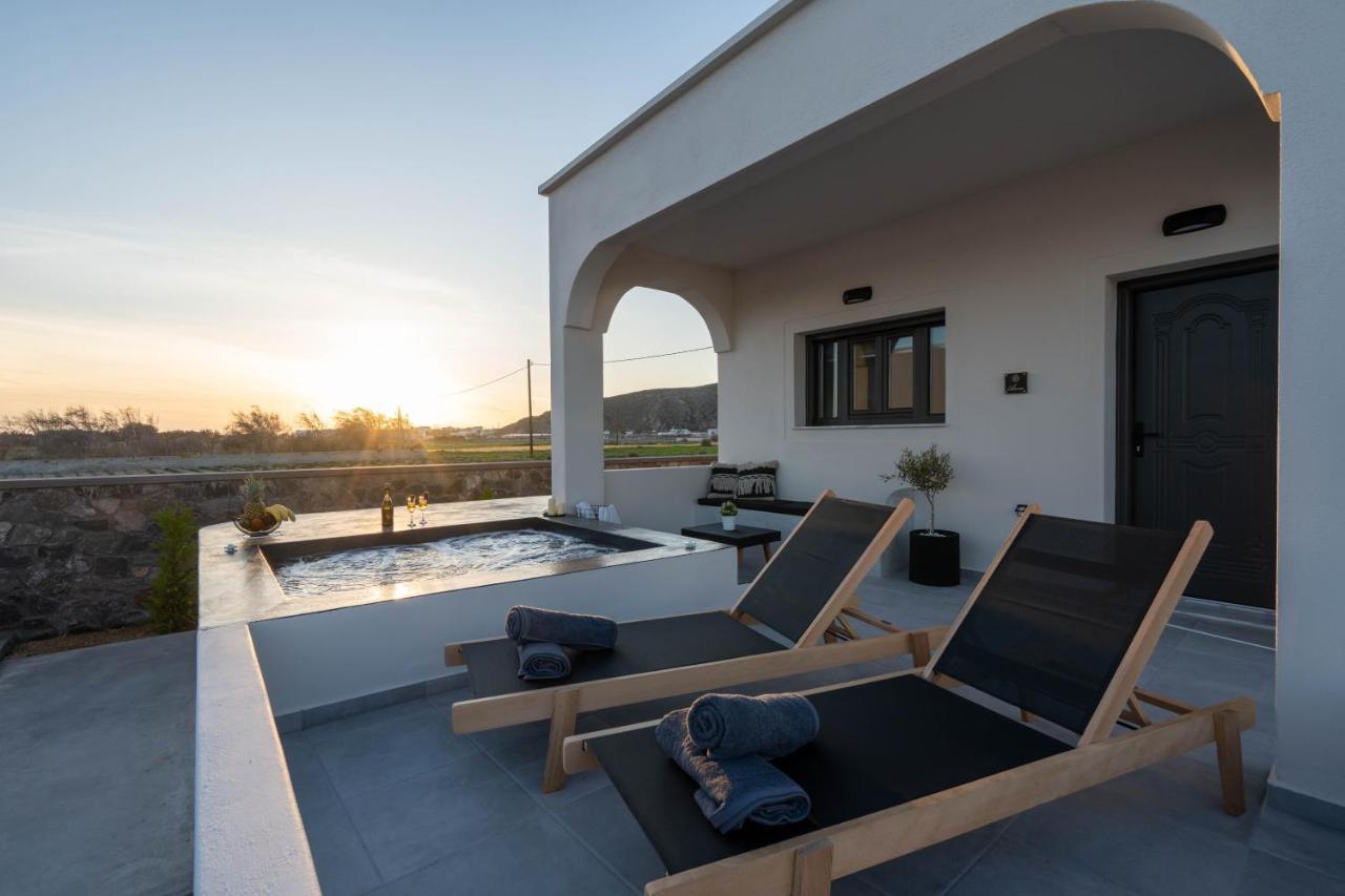 Almira Luxury Suites Perivolos  Extérieur photo