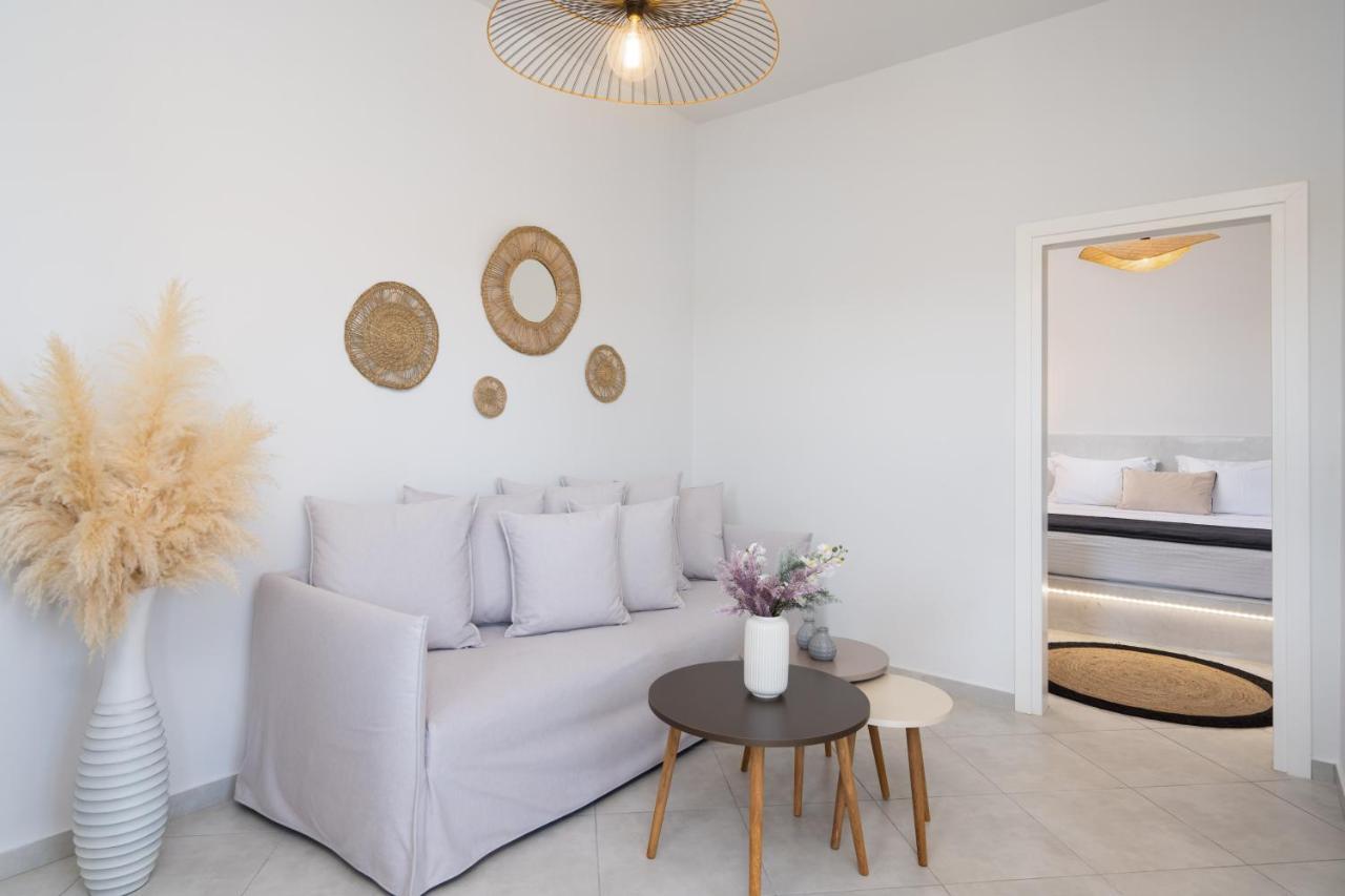 Almira Luxury Suites Perivolos  Extérieur photo