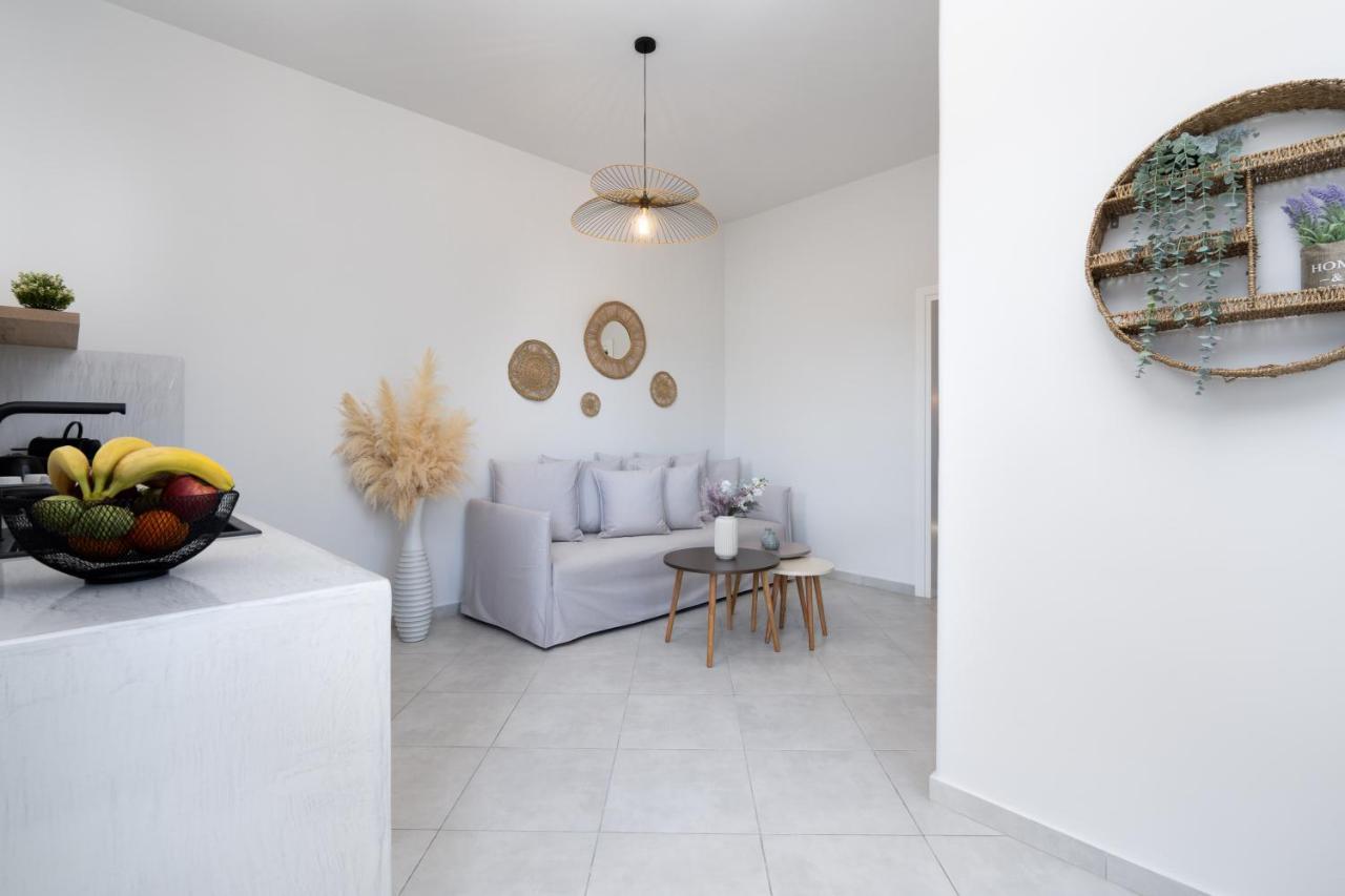 Almira Luxury Suites Perivolos  Extérieur photo